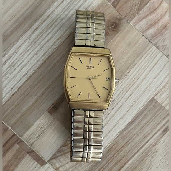 Seiko Vintage Watch Gold Tone Stretch Bracelet and Octagonal Dial Date Window - Picture 6 of 13